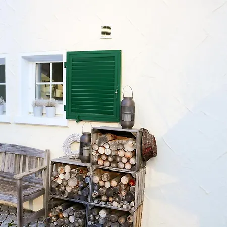 Otel Wolfsgrund Feat. Wolfshohle